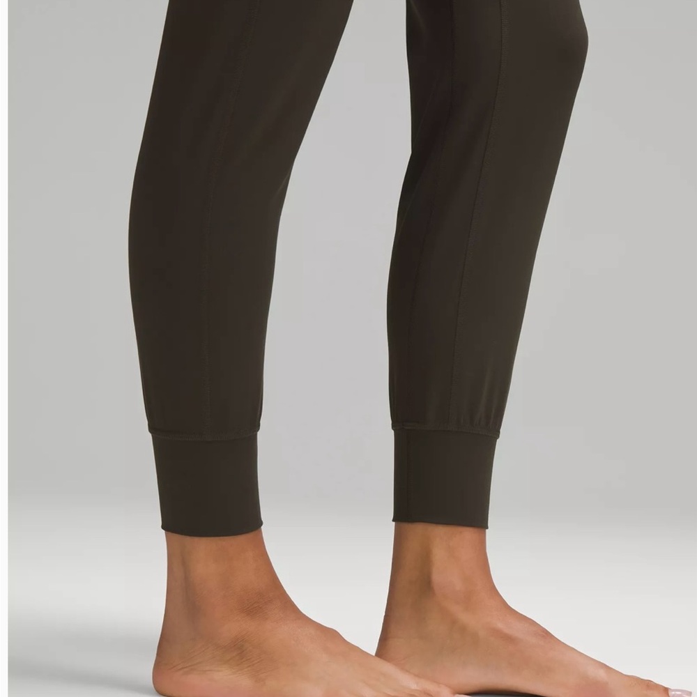 Lululemon Align High-Rise Legging Joggers pockets Dark Olive size 8. Length 28” - Picture 3 of 8